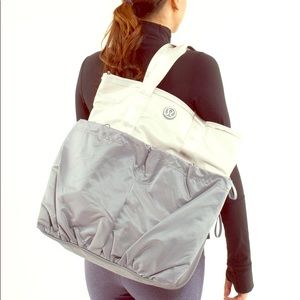 Lululemon Flo and Go Tote